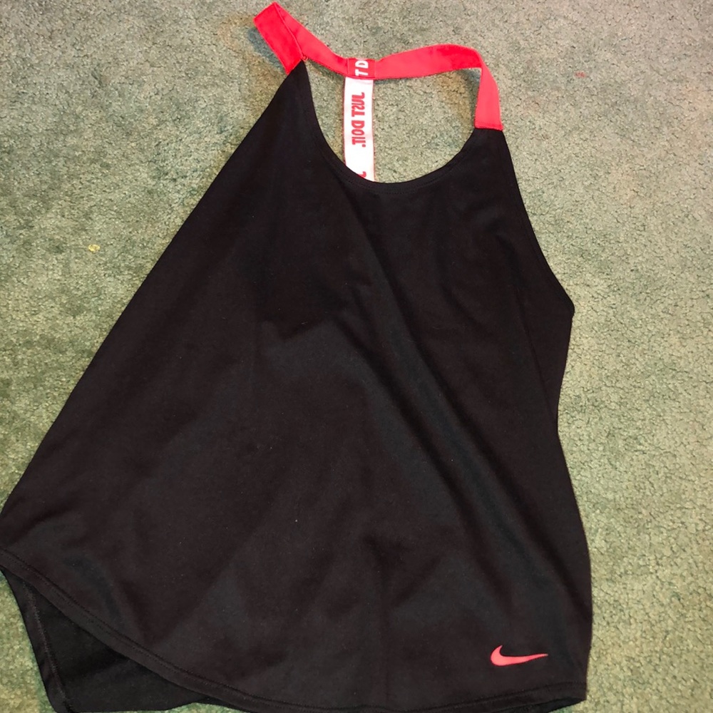Brand new nike top